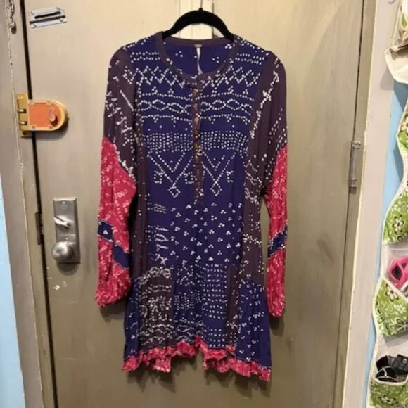 Free People Shibori Swing / Baby Doll Mini Dress with Balloon (Puff) Sleeves - Picture 5 of 16